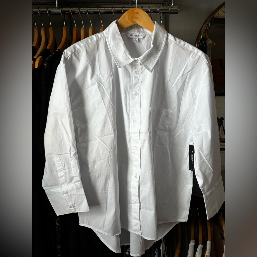 NWT - Liverpool Petite Large Top